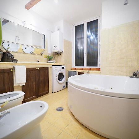 Ferienwohnung Dimora Delle Camelie Genua Exterior foto